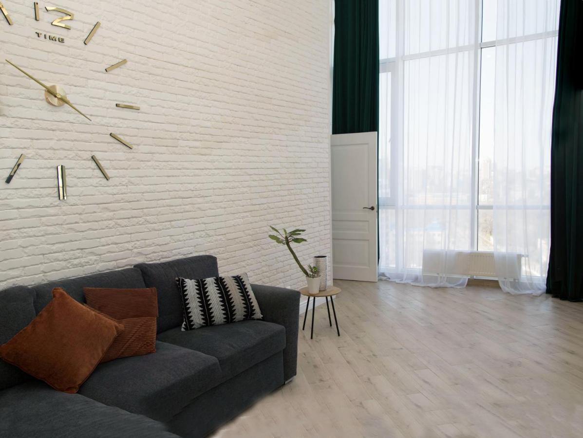 Apart Hotel Greenwood Near Sea Odessa Dış mekan fotoğraf