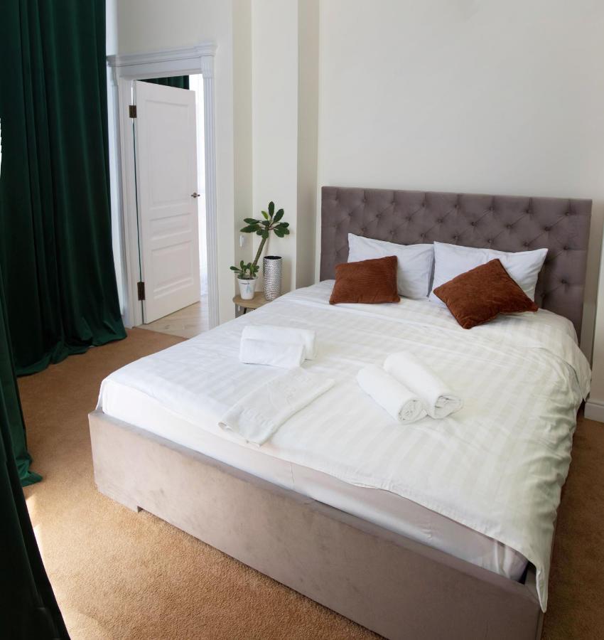 Apart Hotel Greenwood Near Sea Odessa Dış mekan fotoğraf