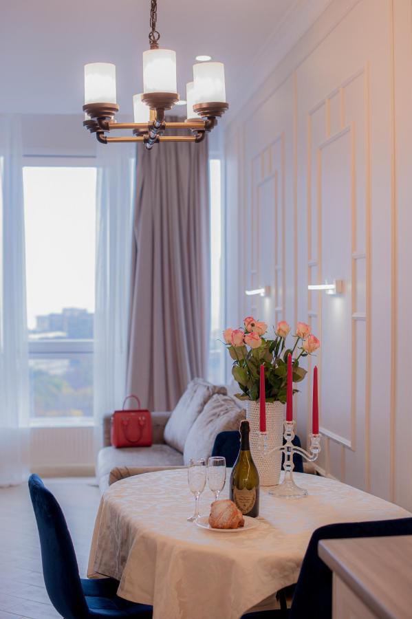 Apart Hotel Greenwood Near Sea Odessa Dış mekan fotoğraf